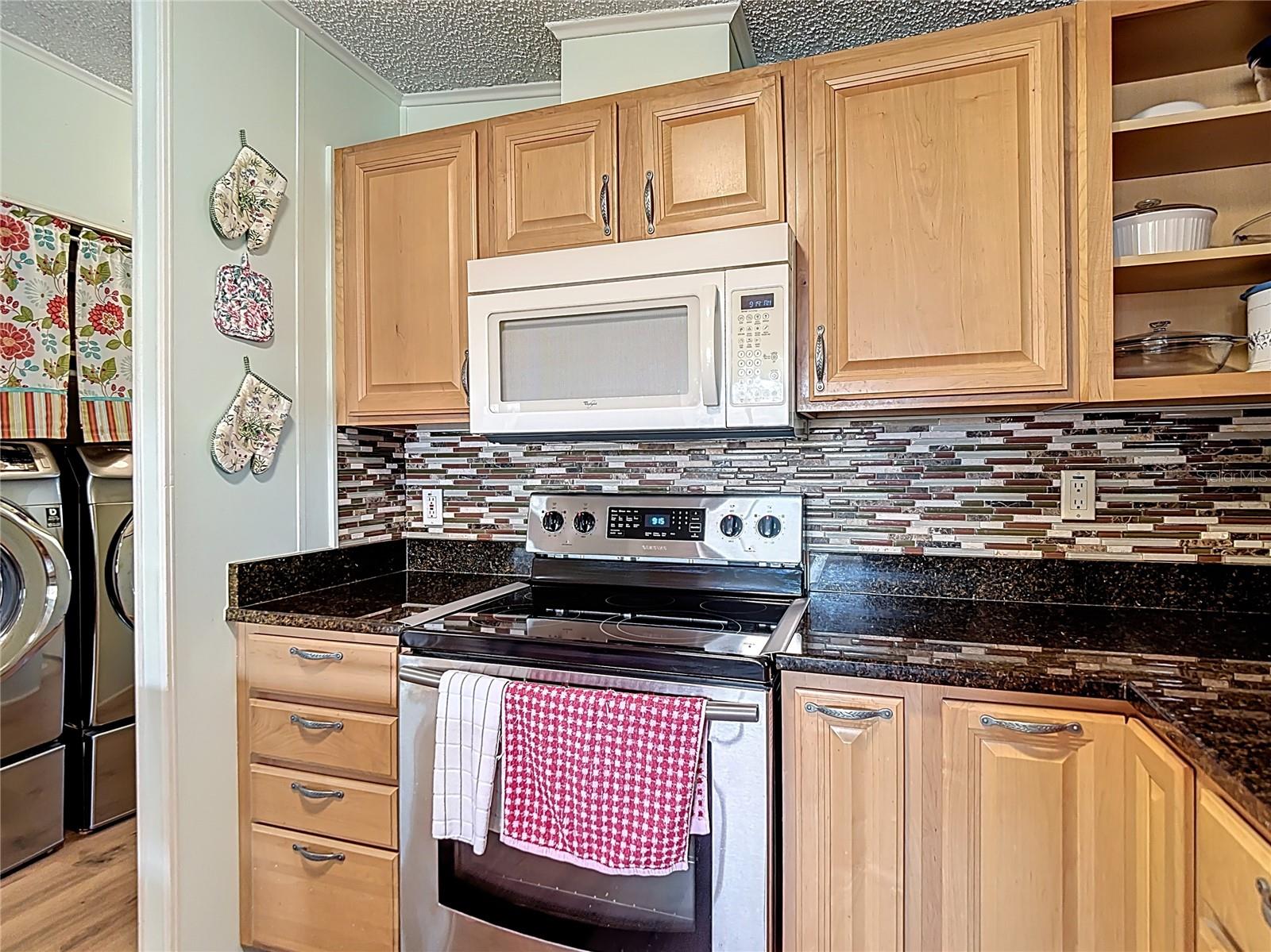 Image 10 of 52 For 10033 Wellington Avenue