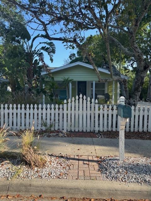Details for 119 Cedar Street, TARPON SPRINGS, FL 34689