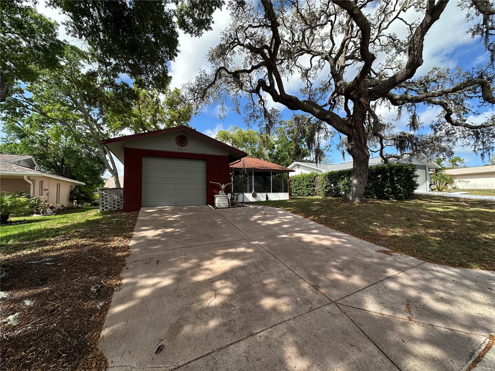 Image 10 of 37 For 10619 Mira Vista Drive