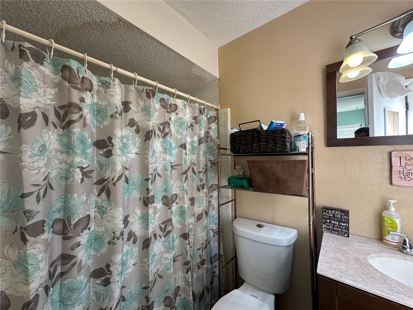 Image 33 of 37 For 10619 Mira Vista Drive