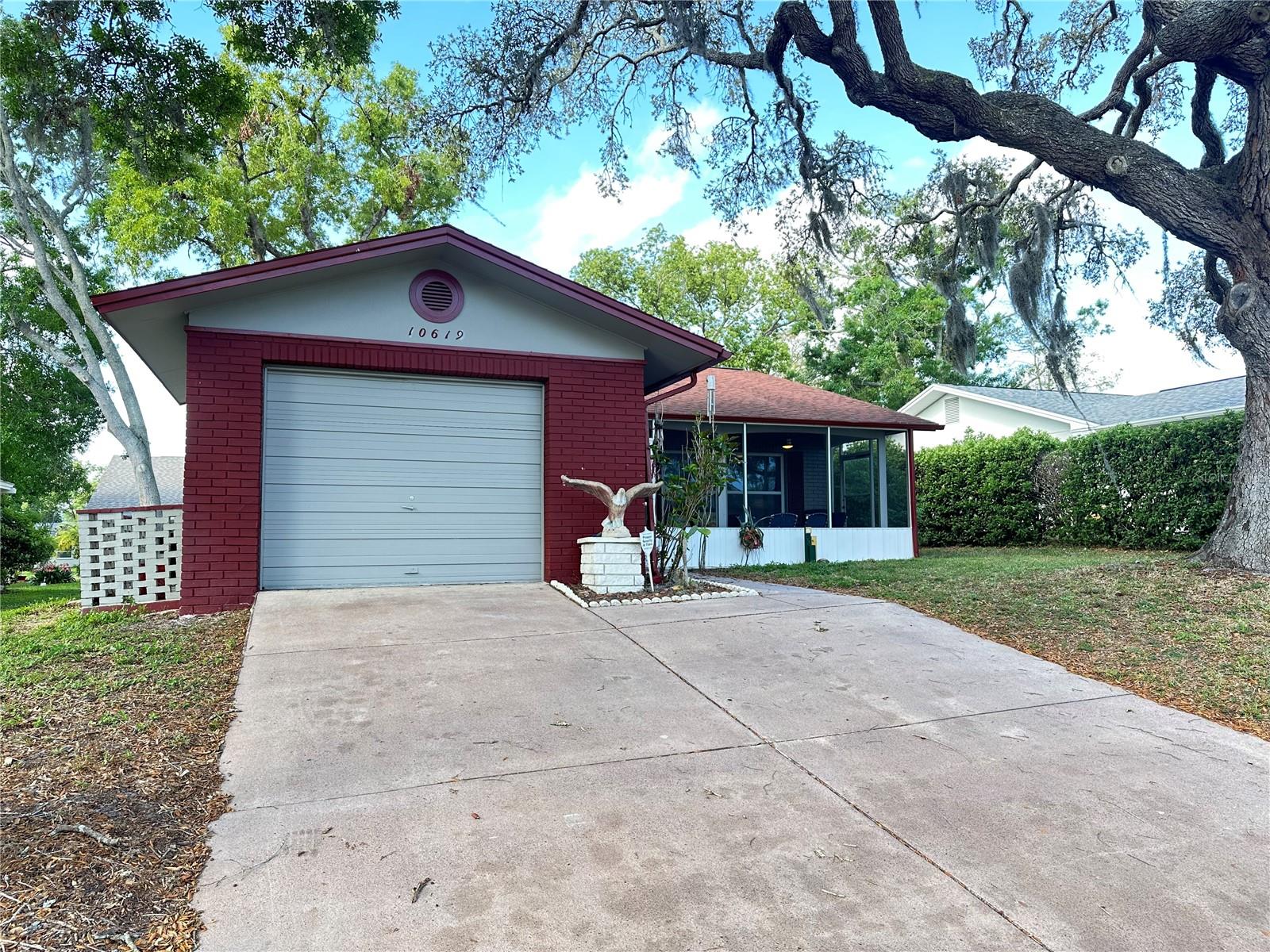 Image 4 of 37 For 10619 Mira Vista Drive