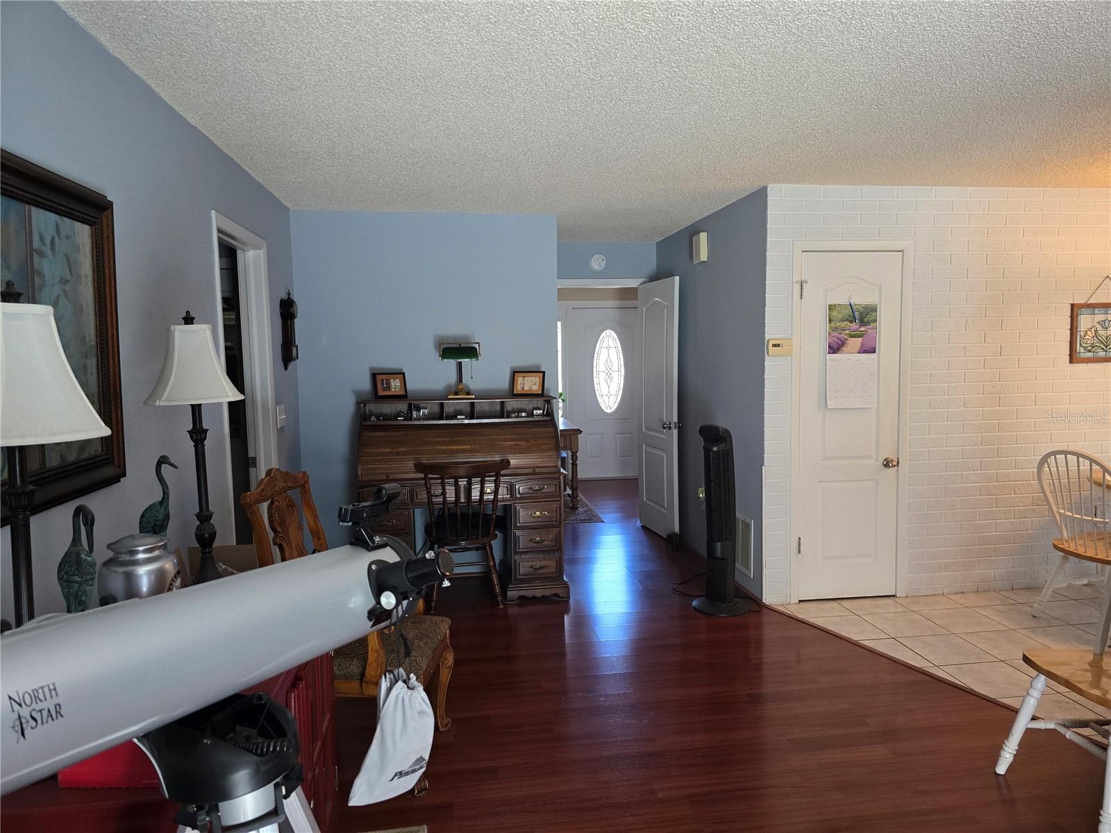 Image 20 of 51 For 6516 Hillview Road