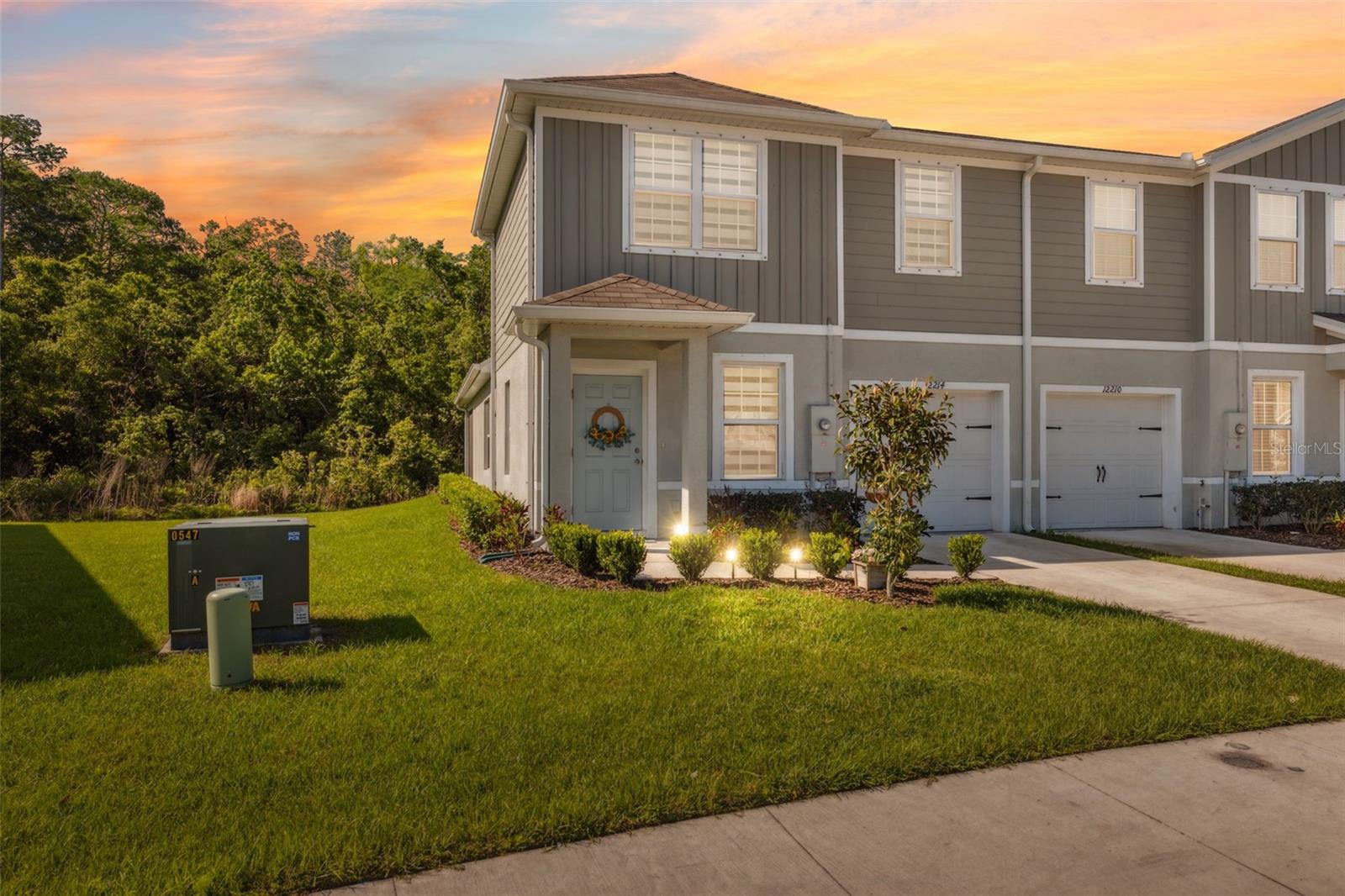 Listing photo id 0 for 12214 Grizzly Lane