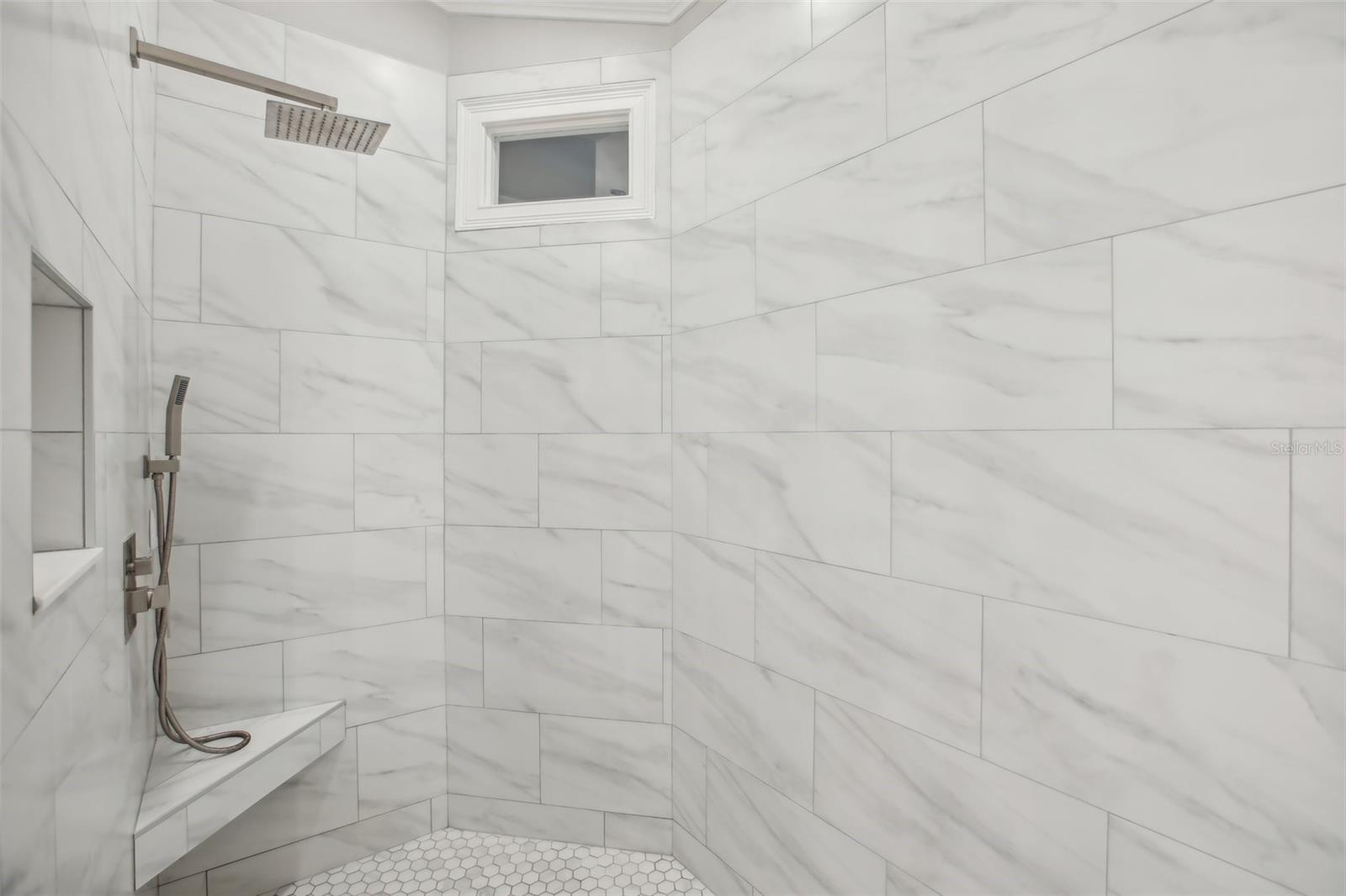 Image 19 of 38 For 2477 Johnna Court