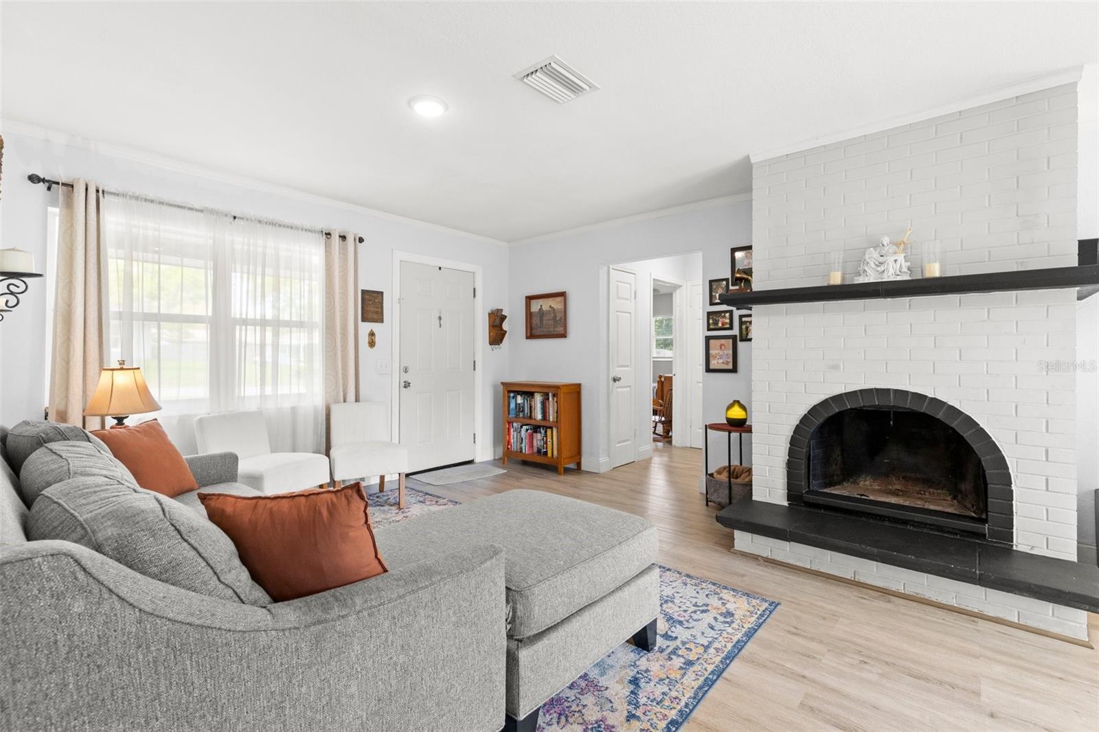 Image 8 of 40 For 6272 Wingate Street