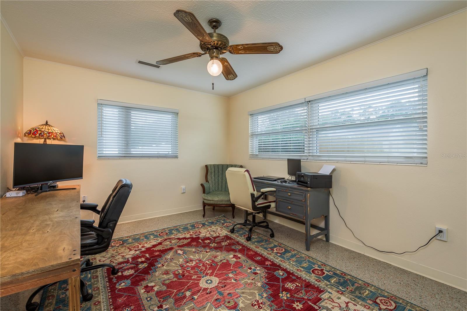 Listing photo id 17 for 37623 Florida Avenue