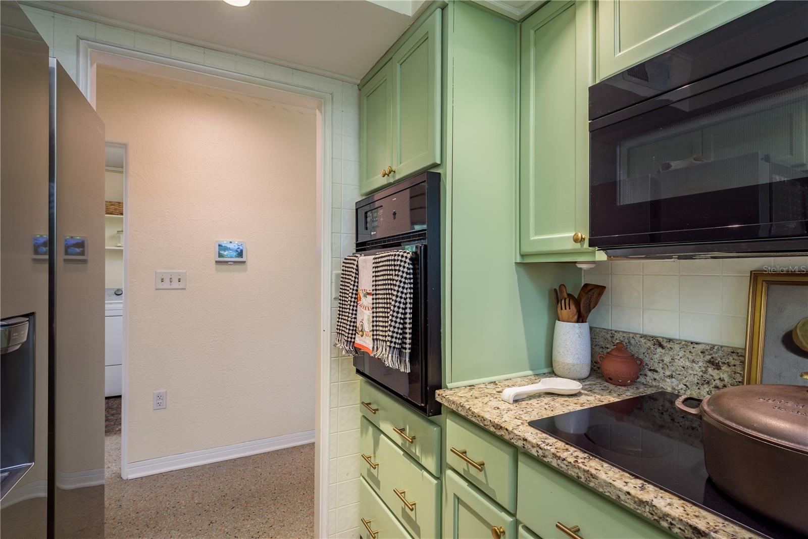 Listing photo id 7 for 37623 Florida Avenue