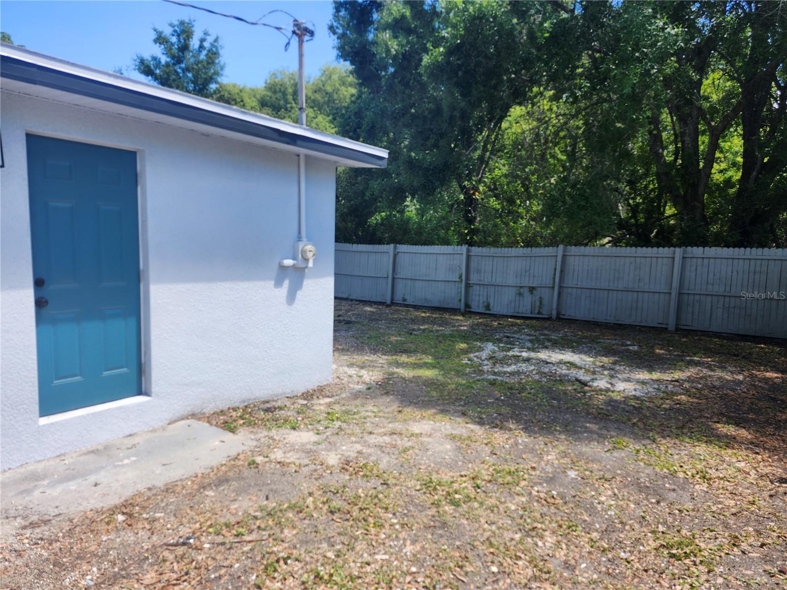 Image 33 of 40 For 825 Lincoln Avenue