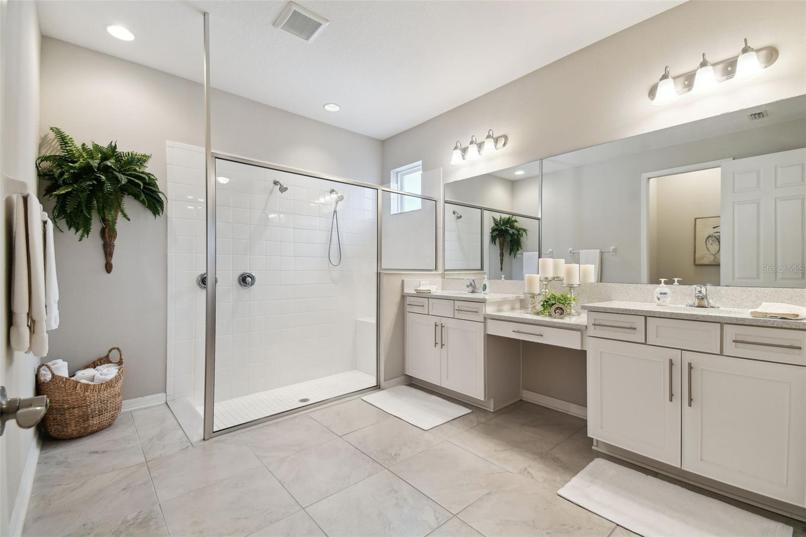 Image 19 of 86 For 12272 Rangeland Boulevard