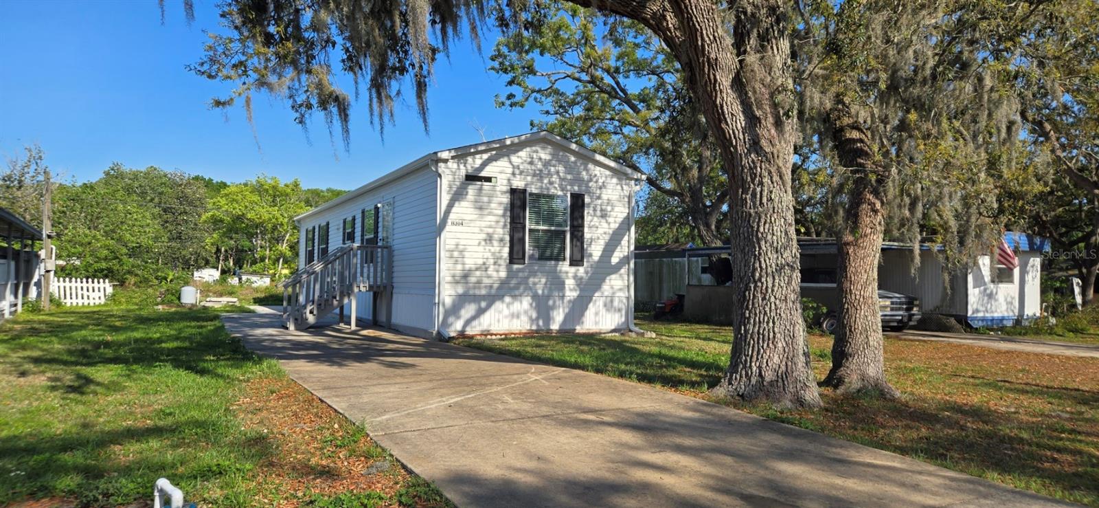 Image 3 of 26 For 11304 Altoona Avenue