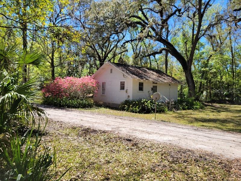 Image 32 of 36 For 18255 Lake Lindsey Road