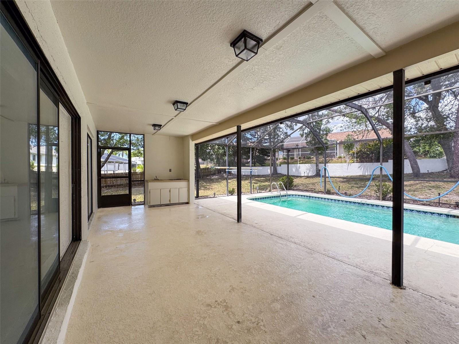 Image 30 of 43 For 1280 Thornton Court