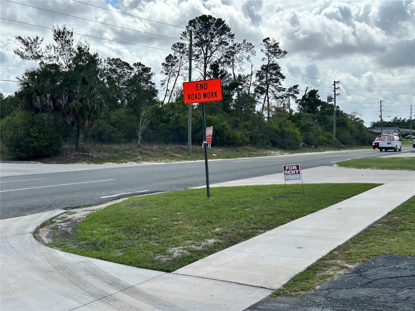 Listing photo id 6 for 6185 Deltona Boulevard