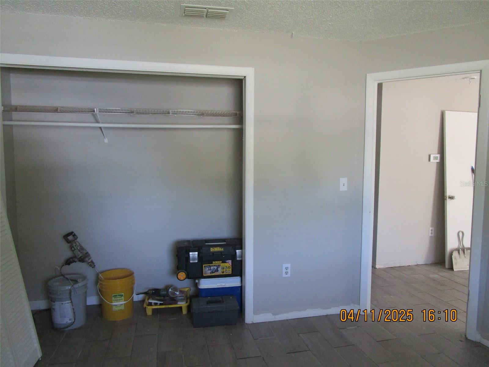Image 7 of 10 For 6018 Antrim Street