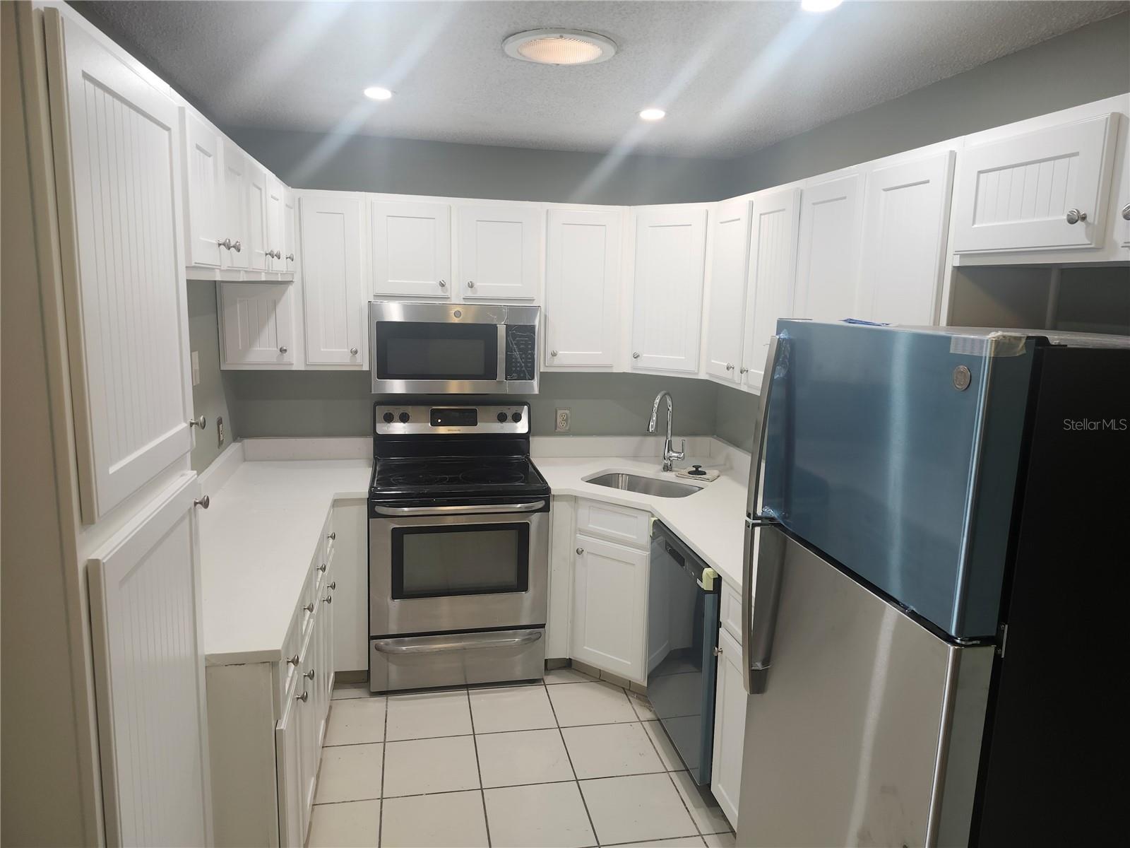 Listing photo id 9 for 12119 Sunny Glen Lane G2