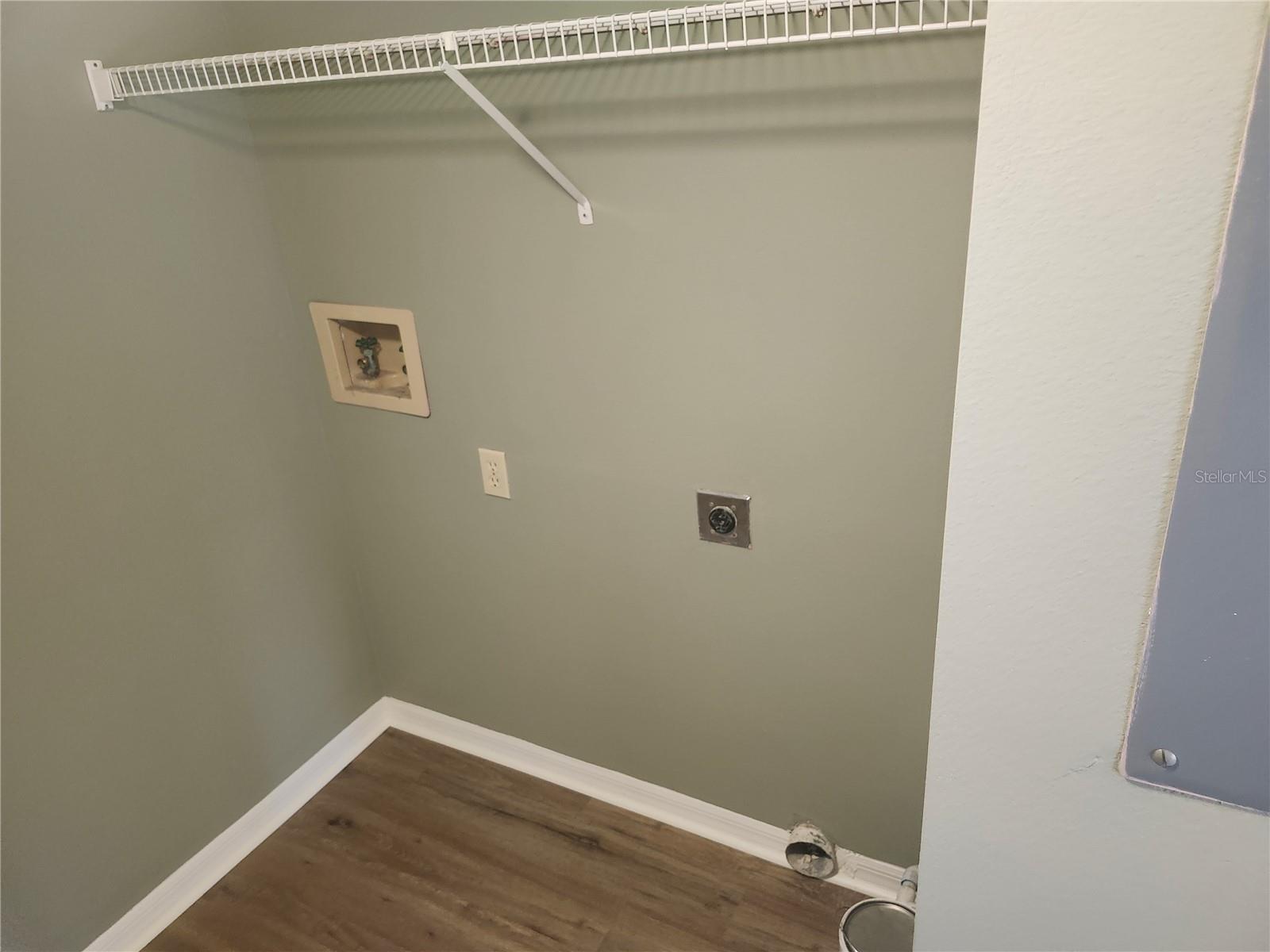 Listing photo id 24 for 12119 Sunny Glen Lane G2