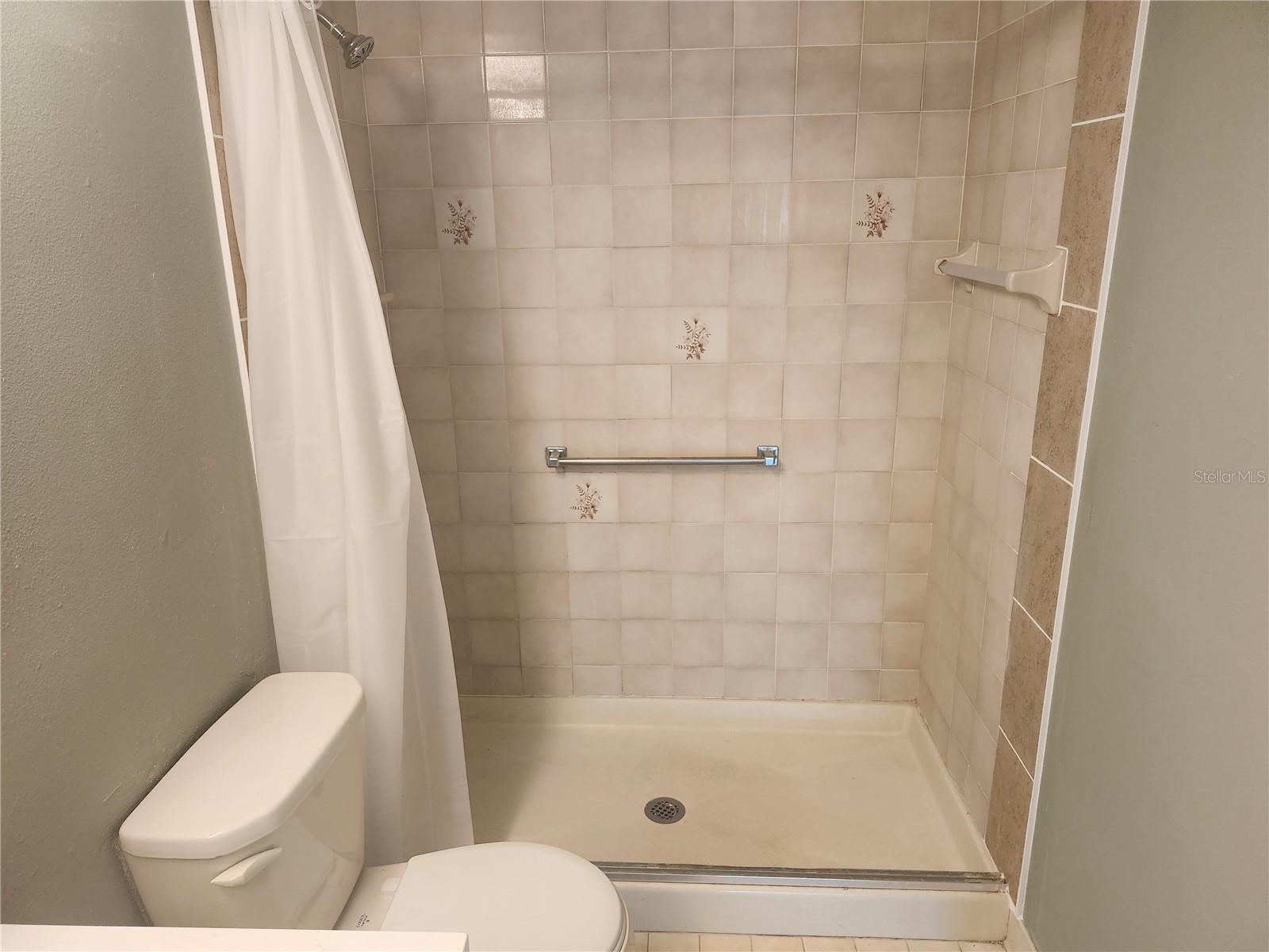 Listing photo id 29 for 12119 Sunny Glen Lane G2