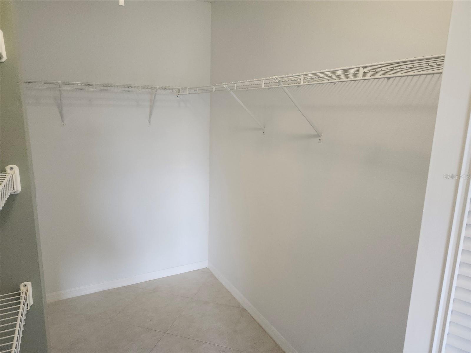 Listing photo id 31 for 12119 Sunny Glen Lane G2