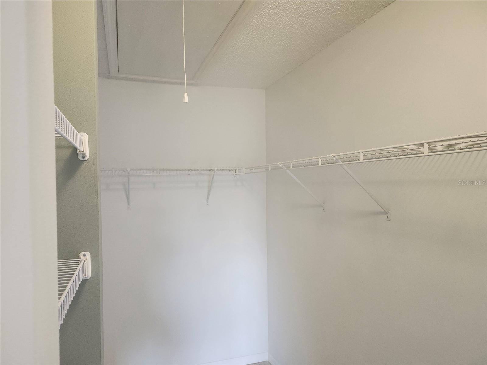 Listing photo id 32 for 12119 Sunny Glen Lane G2