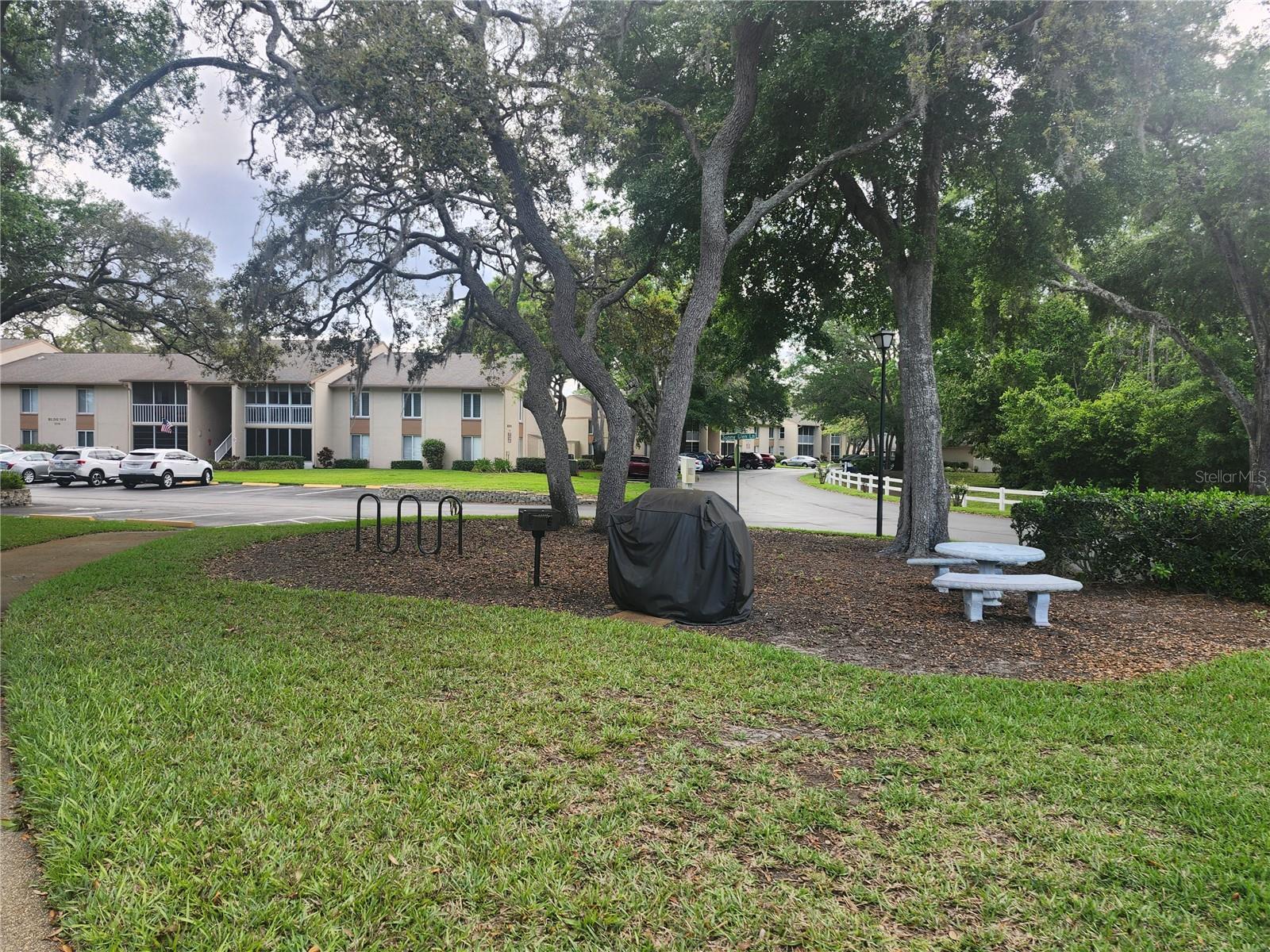 Listing photo id 40 for 12119 Sunny Glen Lane G2