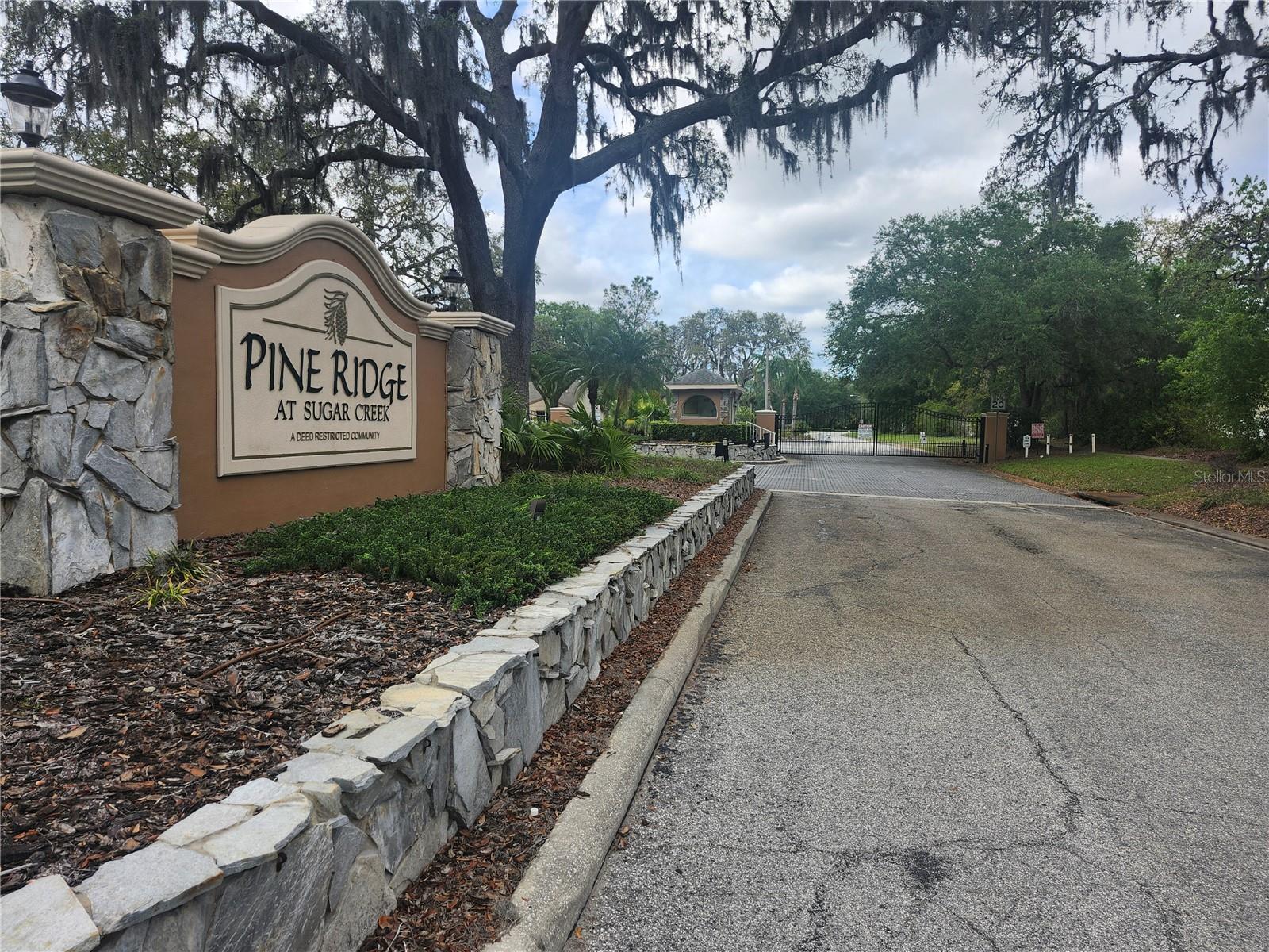 Listing photo id 52 for 12119 Sunny Glen Lane G2