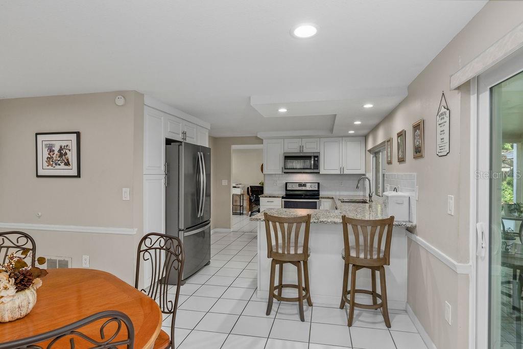 Image 20 of 49 For 8505 Lincolnshire Drive