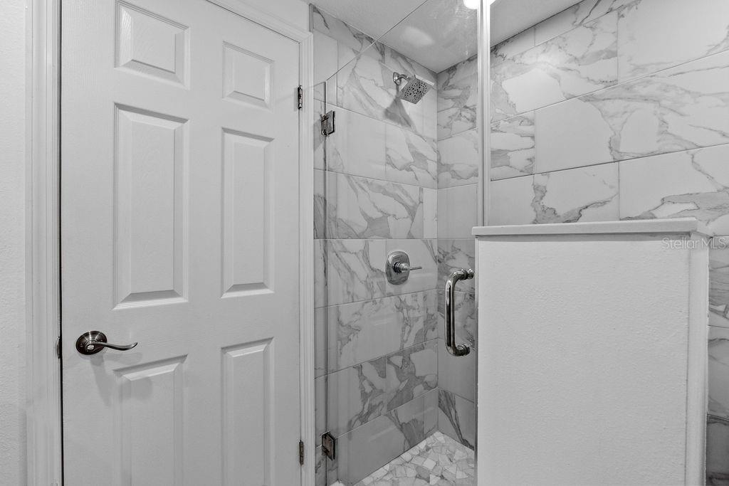 Image 31 of 49 For 8505 Lincolnshire Drive