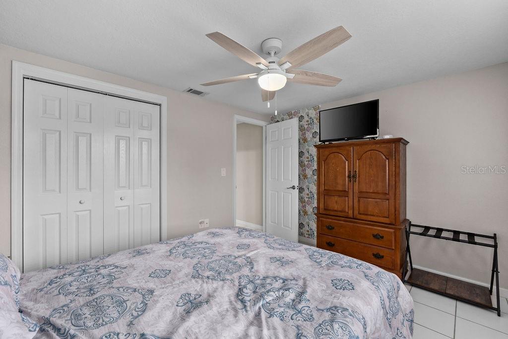 Image 34 of 49 For 8505 Lincolnshire Drive
