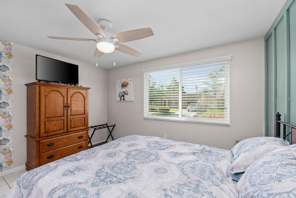 Image 35 of 49 For 8505 Lincolnshire Drive