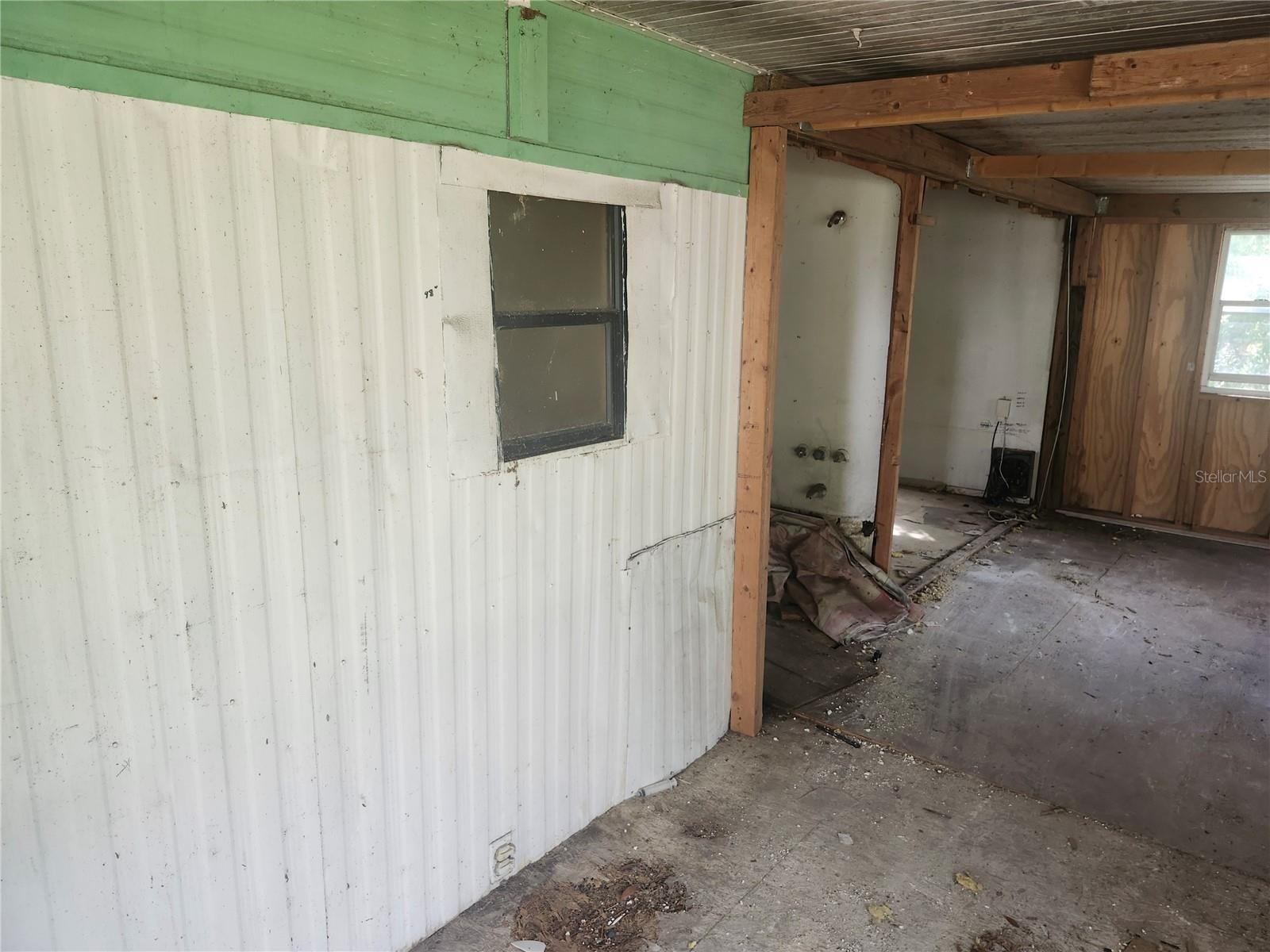 Listing photo id 15 for 13120 Davista Avenue