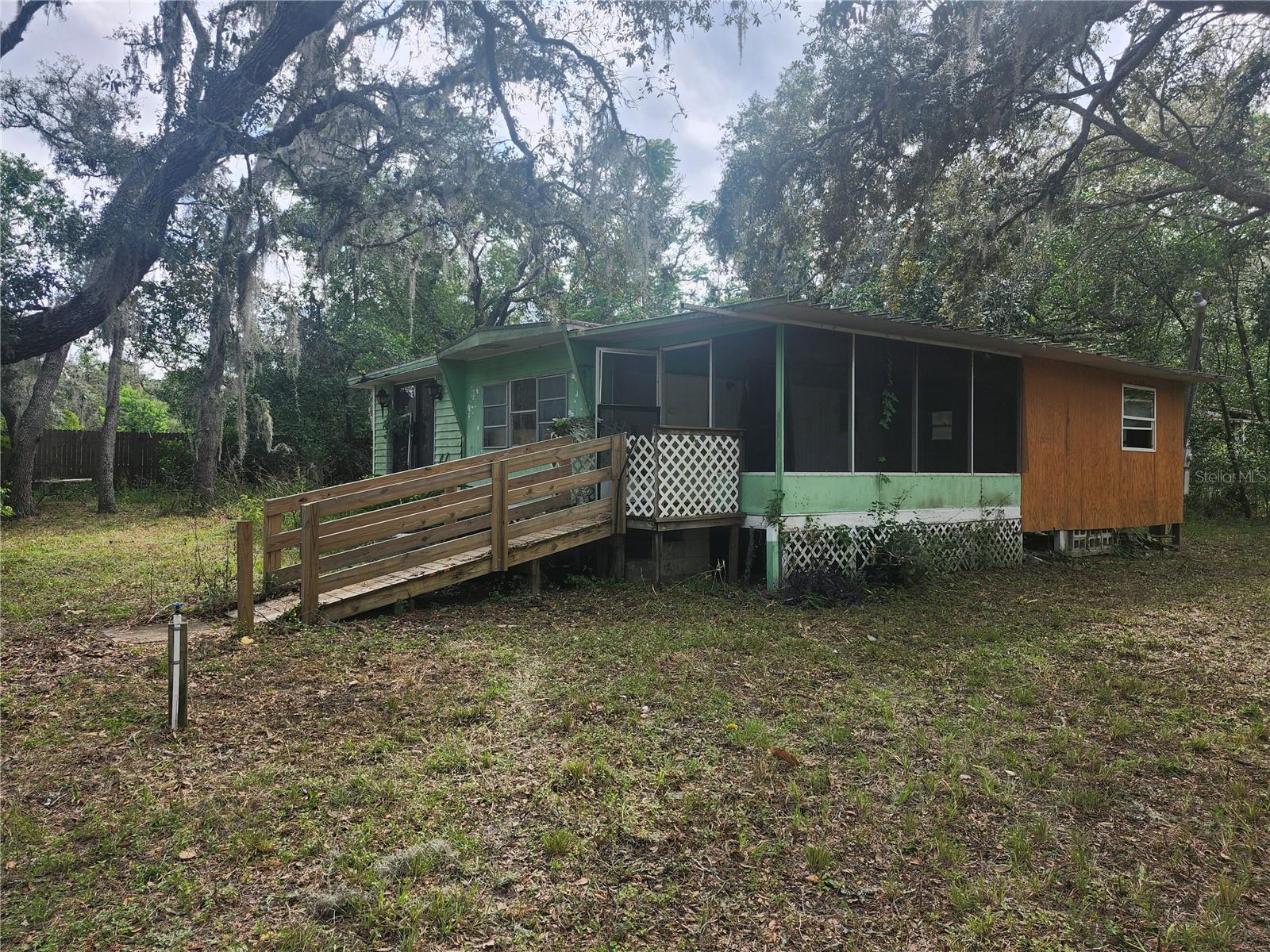 Listing photo id 24 for 13120 Davista Avenue