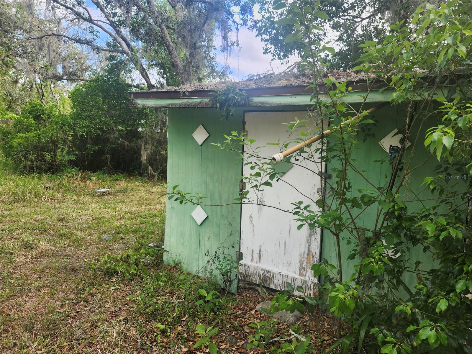 Listing photo id 29 for 13120 Davista Avenue