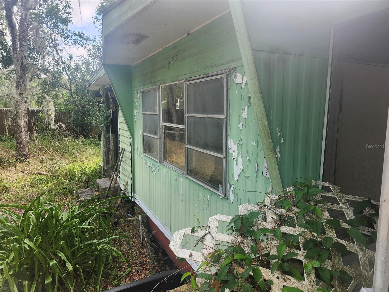 Listing photo id 47 for 13120 Davista Avenue