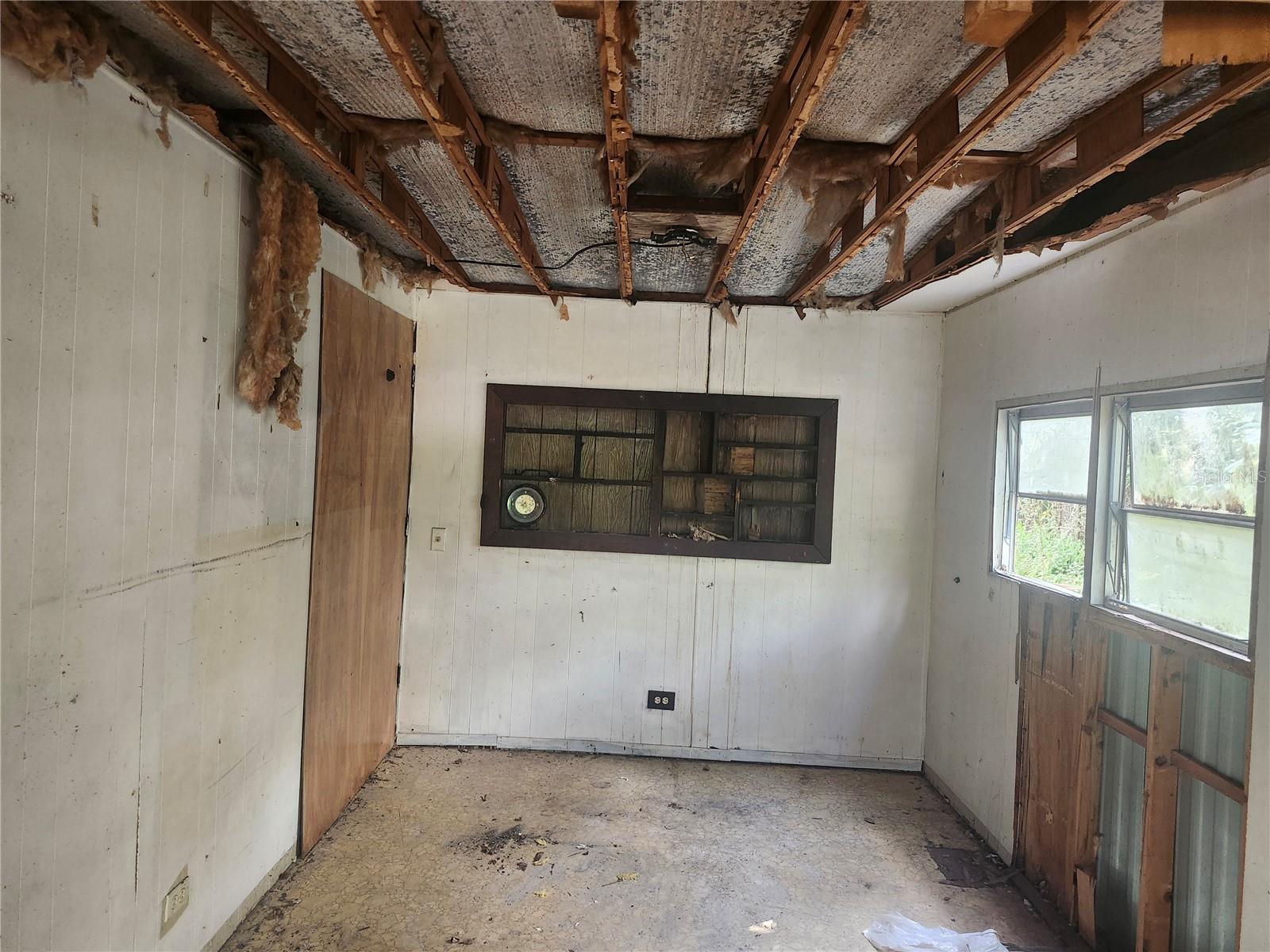 Listing photo id 49 for 13120 Davista Avenue