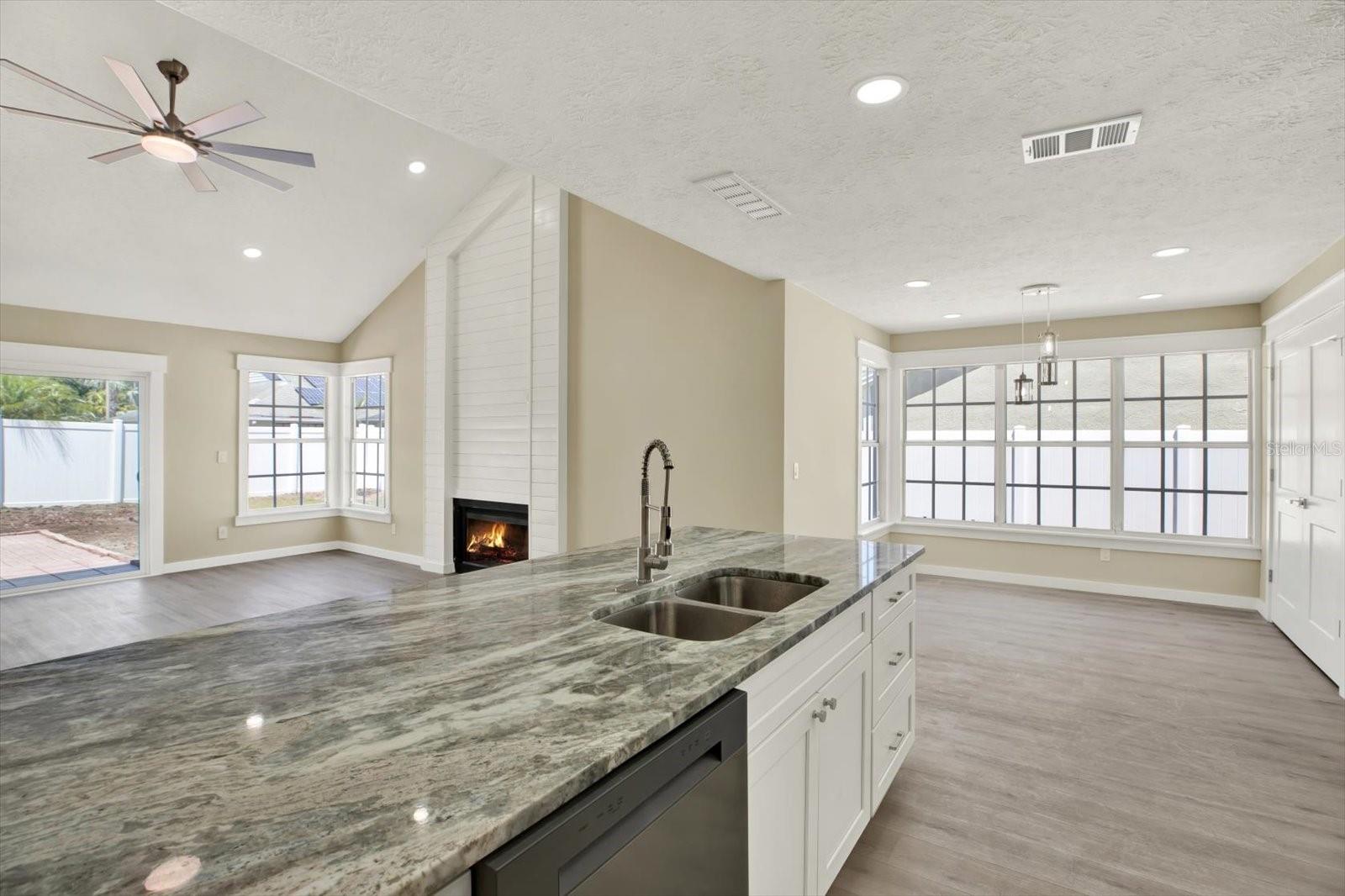 Image 11 of 50 For 10423 Ashley Oaks Drive