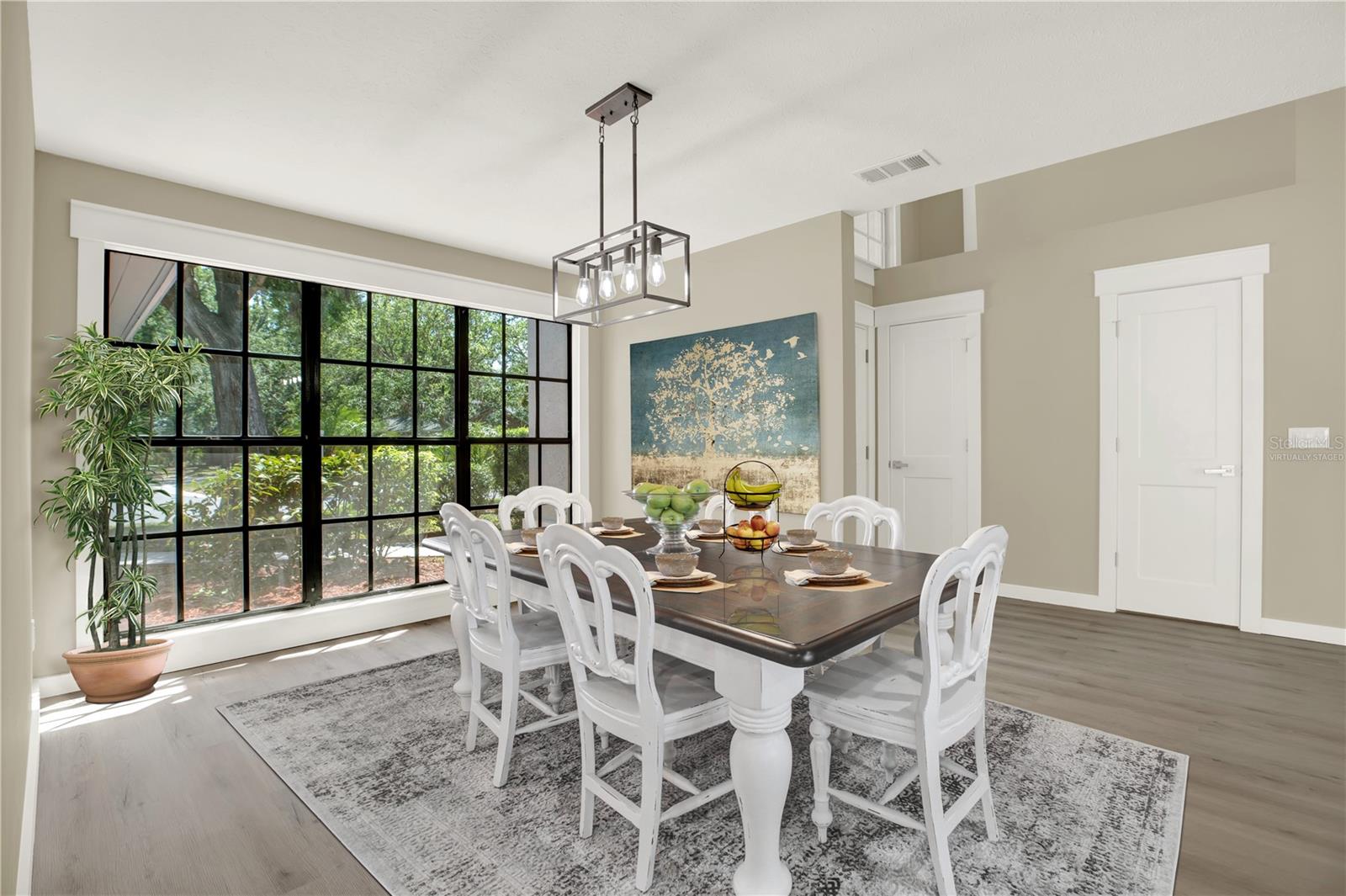 Image 13 of 50 For 10423 Ashley Oaks Drive