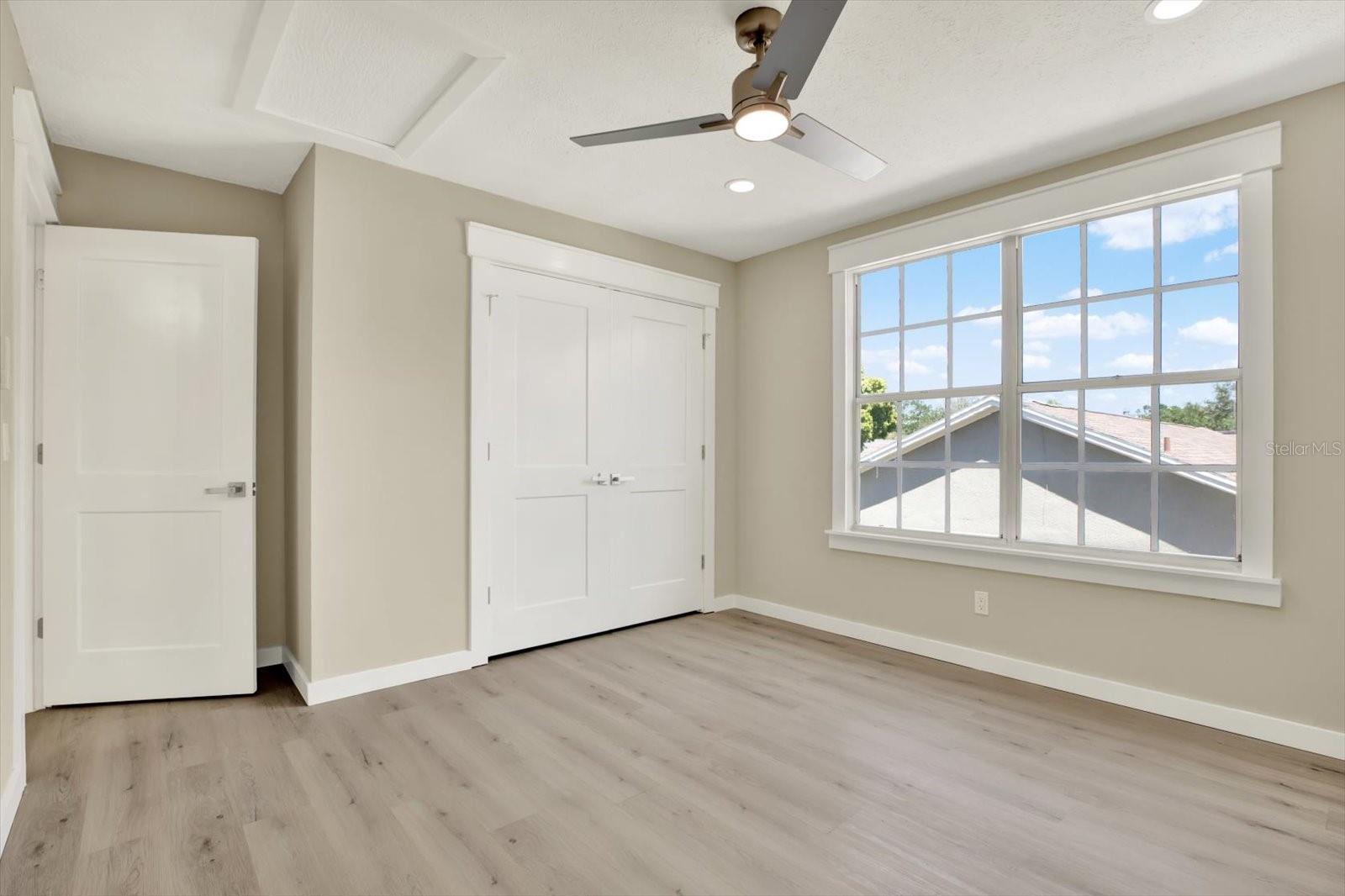 Image 37 of 50 For 10423 Ashley Oaks Drive