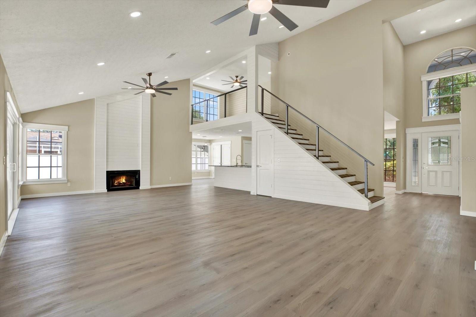 Image 4 of 50 For 10423 Ashley Oaks Drive