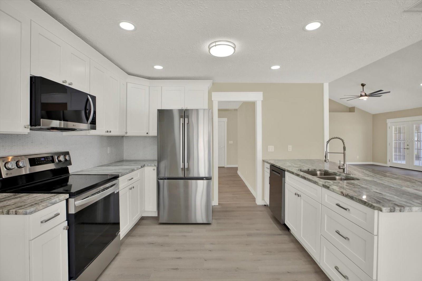 Image 9 of 50 For 10423 Ashley Oaks Drive