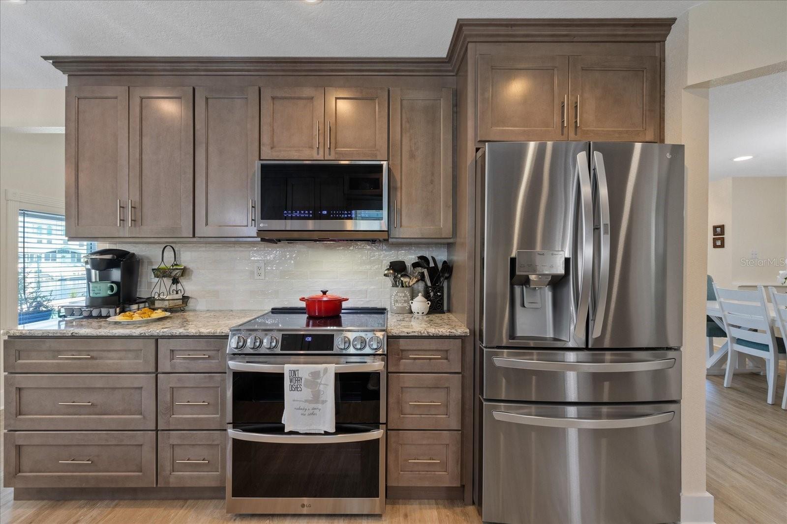 Listing photo id 16 for 5033 Cabrilla Court