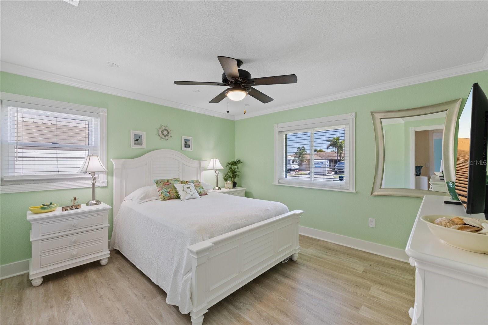 Listing photo id 28 for 5033 Cabrilla Court