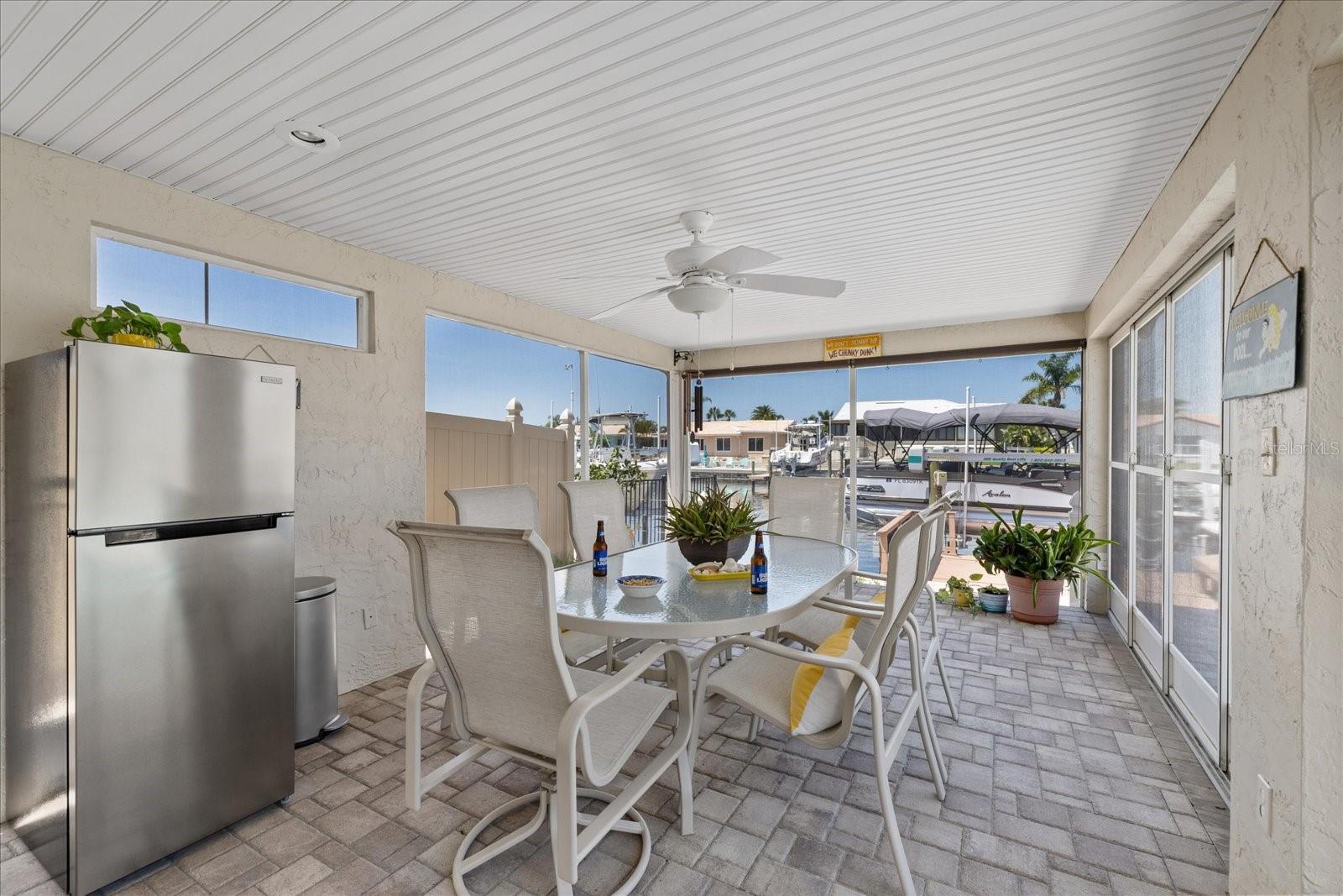 Listing photo id 34 for 5033 Cabrilla Court