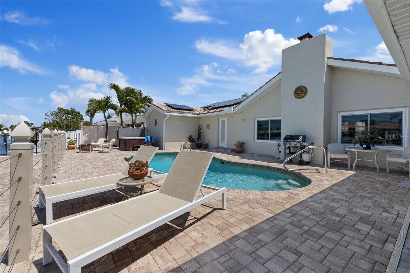 Listing photo id 36 for 5033 Cabrilla Court