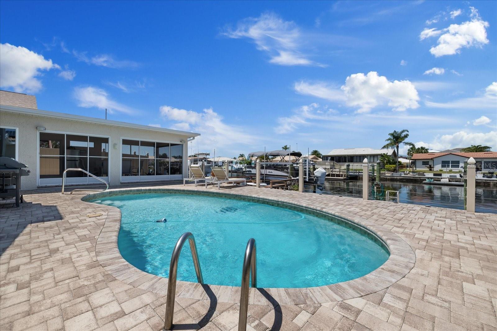 Listing photo id 38 for 5033 Cabrilla Court