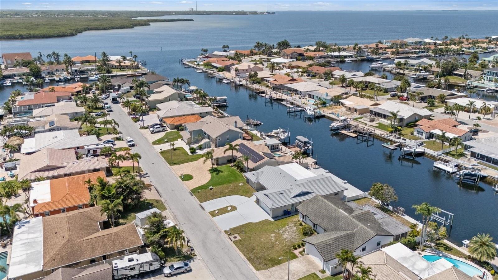 Listing photo id 53 for 5033 Cabrilla Court