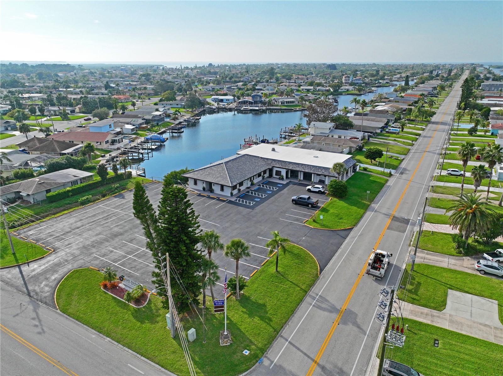 Listing photo id 68 for 5033 Cabrilla Court