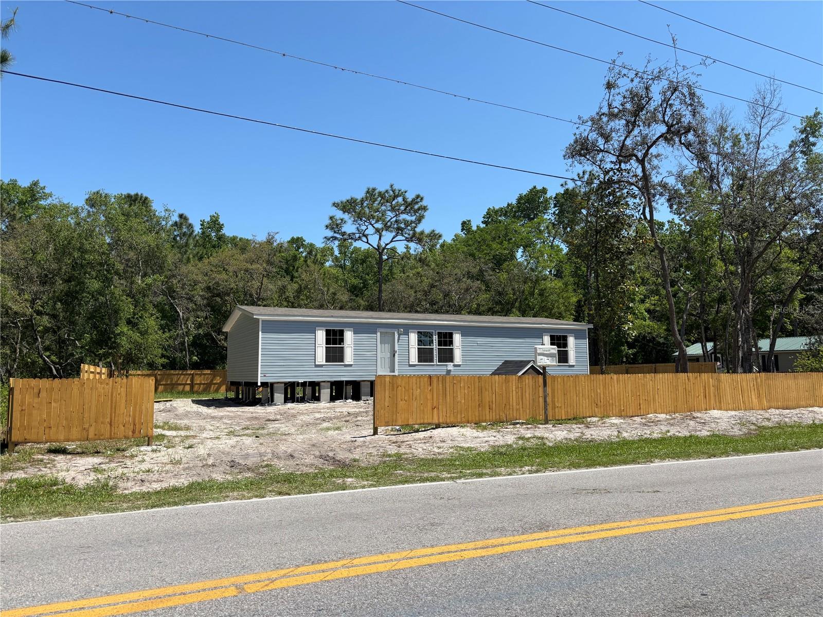 Image 2 of 23 For 11444 Lake Drive