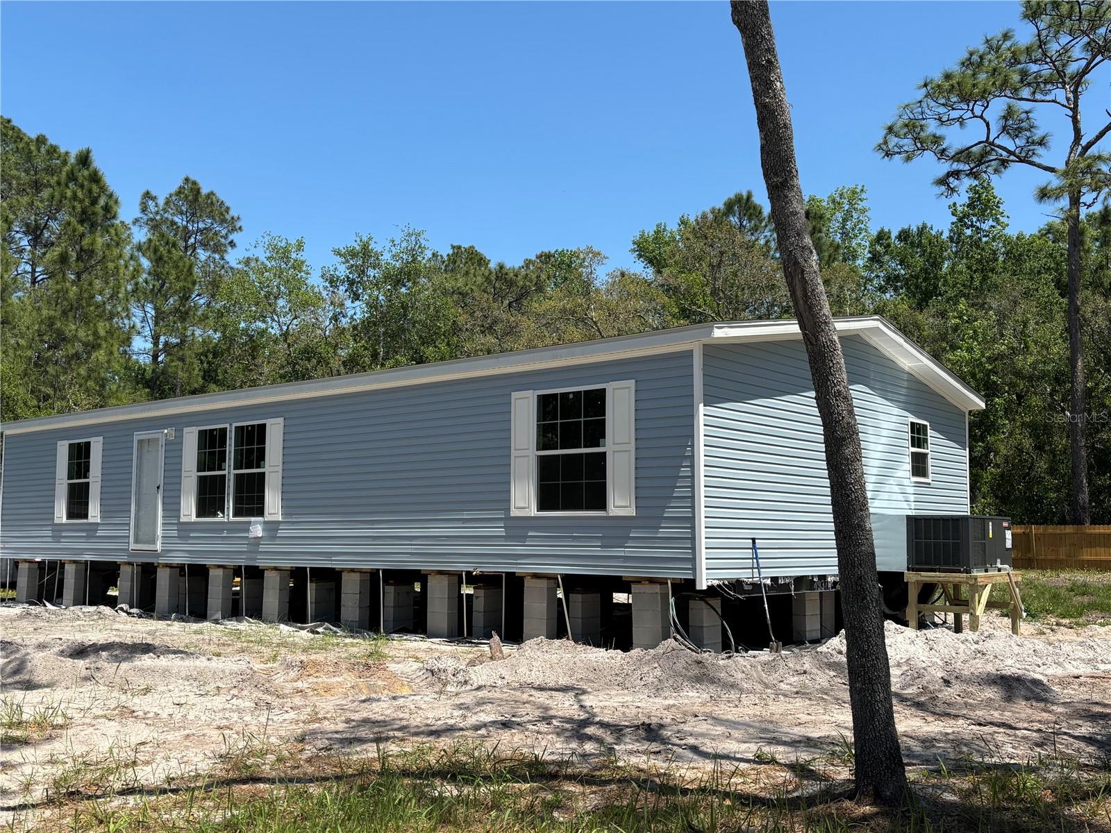 Image 8 of 23 For 11444 Lake Drive