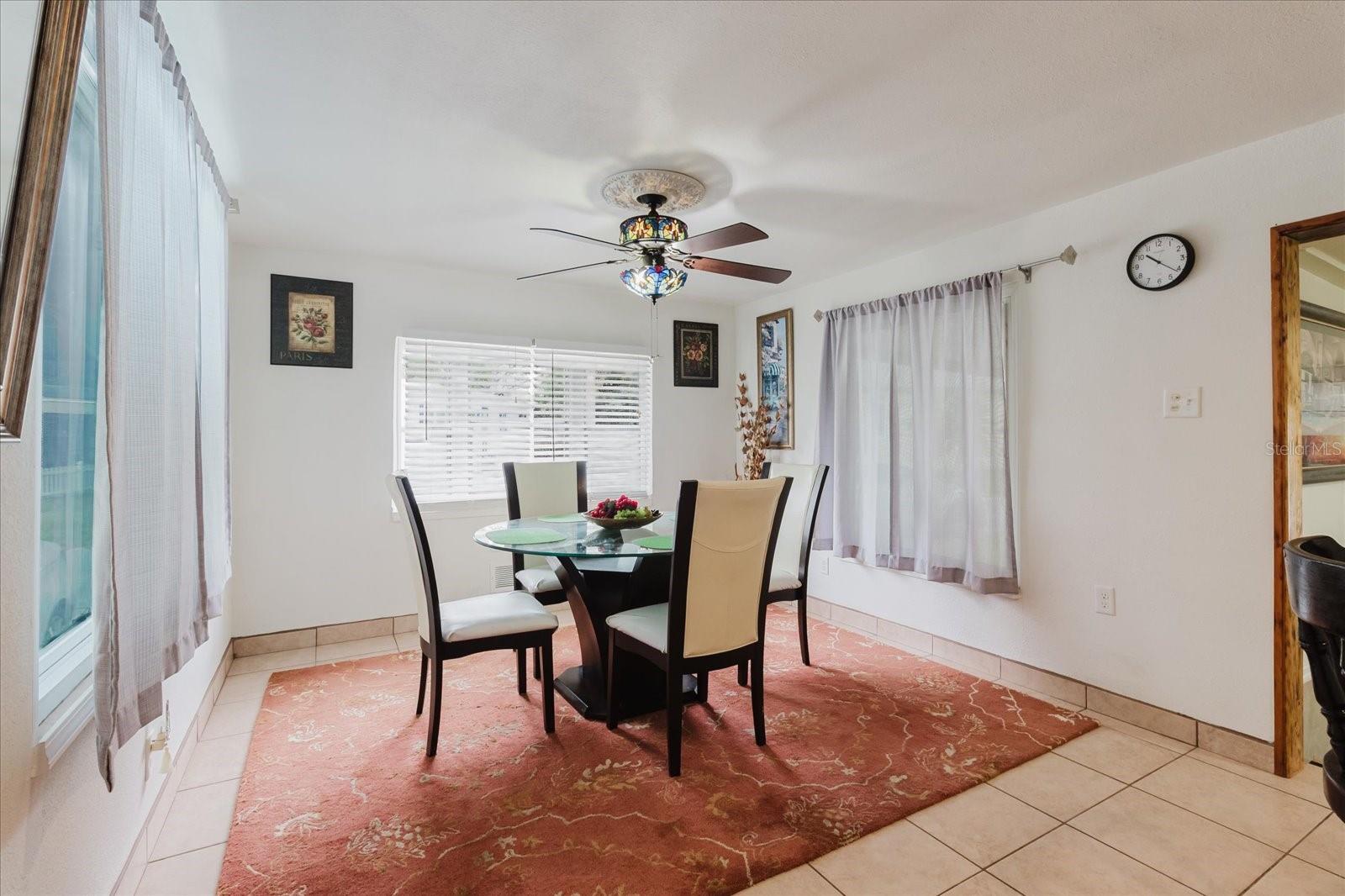 Image 11 of 34 For 601 River Village Drive