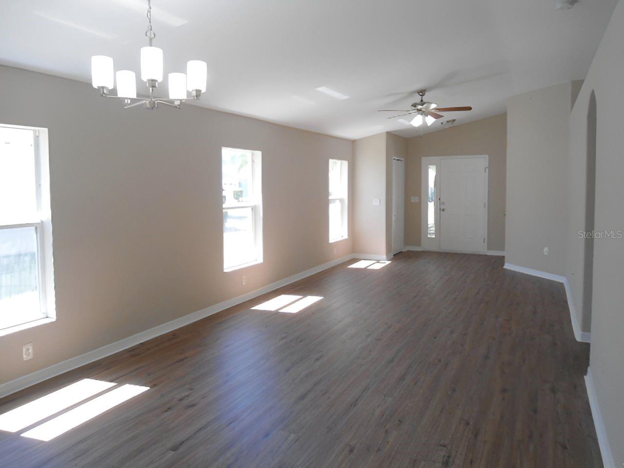 Image 3 of 17 For 12714 Saulston Place